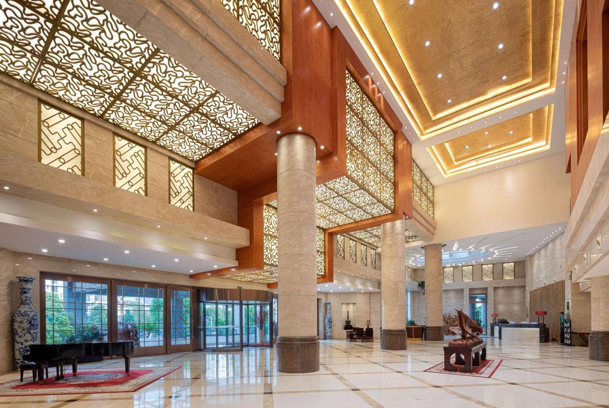 Ramada Plaza By Wyndham Chongqing West Hotel ภายนอก รูปภาพ