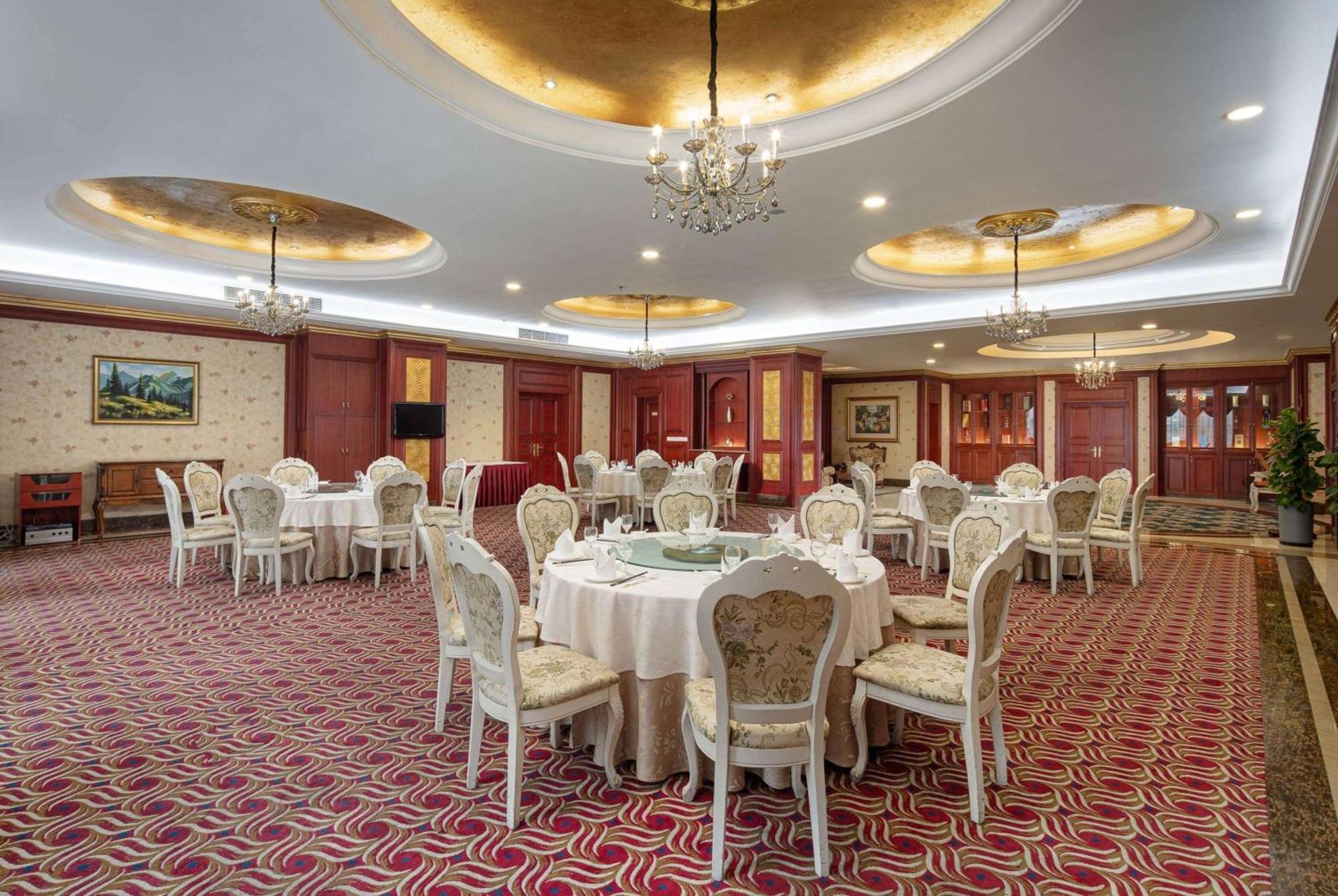 Ramada Plaza By Wyndham Chongqing West Hotel ภายนอก รูปภาพ