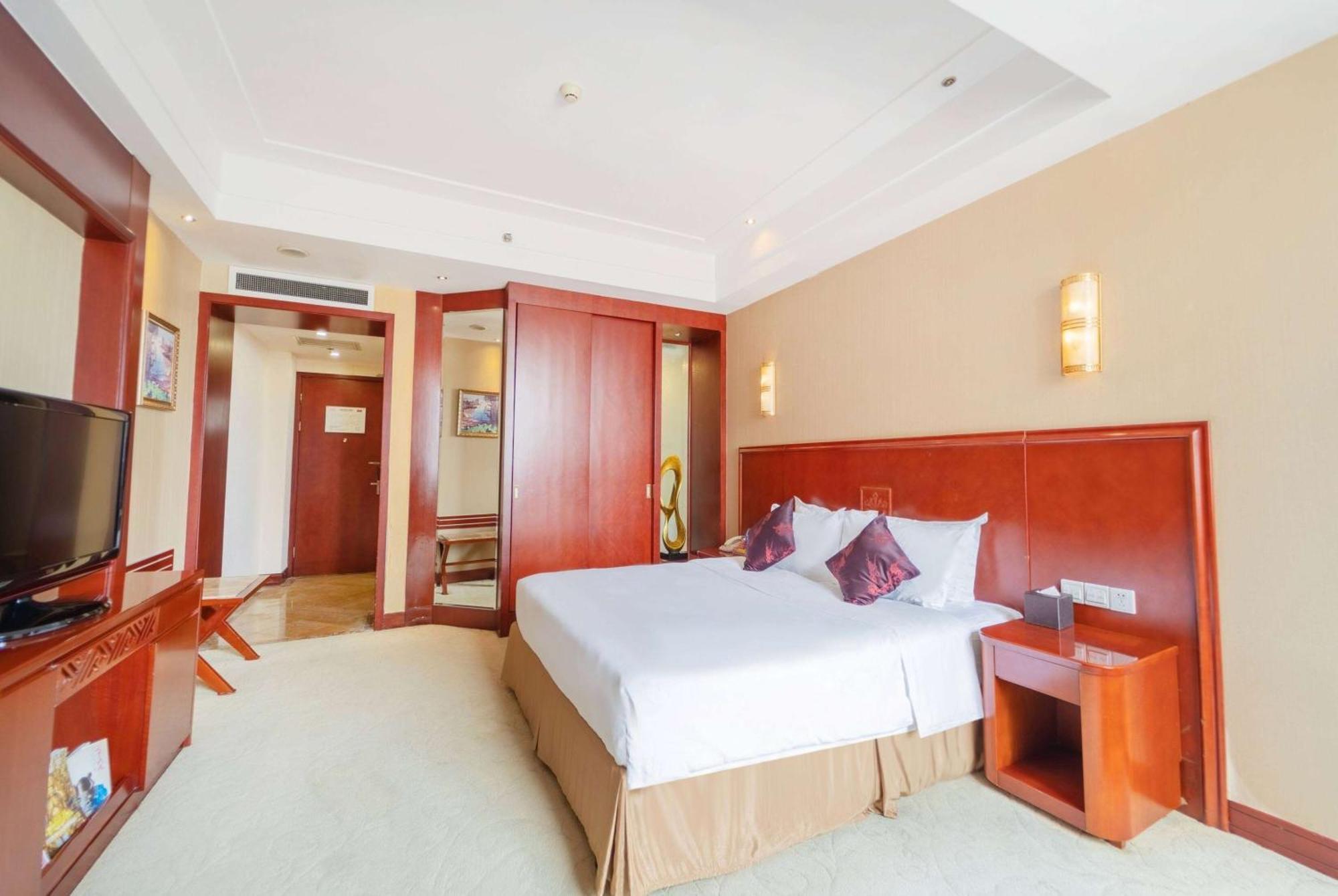 Ramada Plaza By Wyndham Chongqing West Hotel ภายนอก รูปภาพ